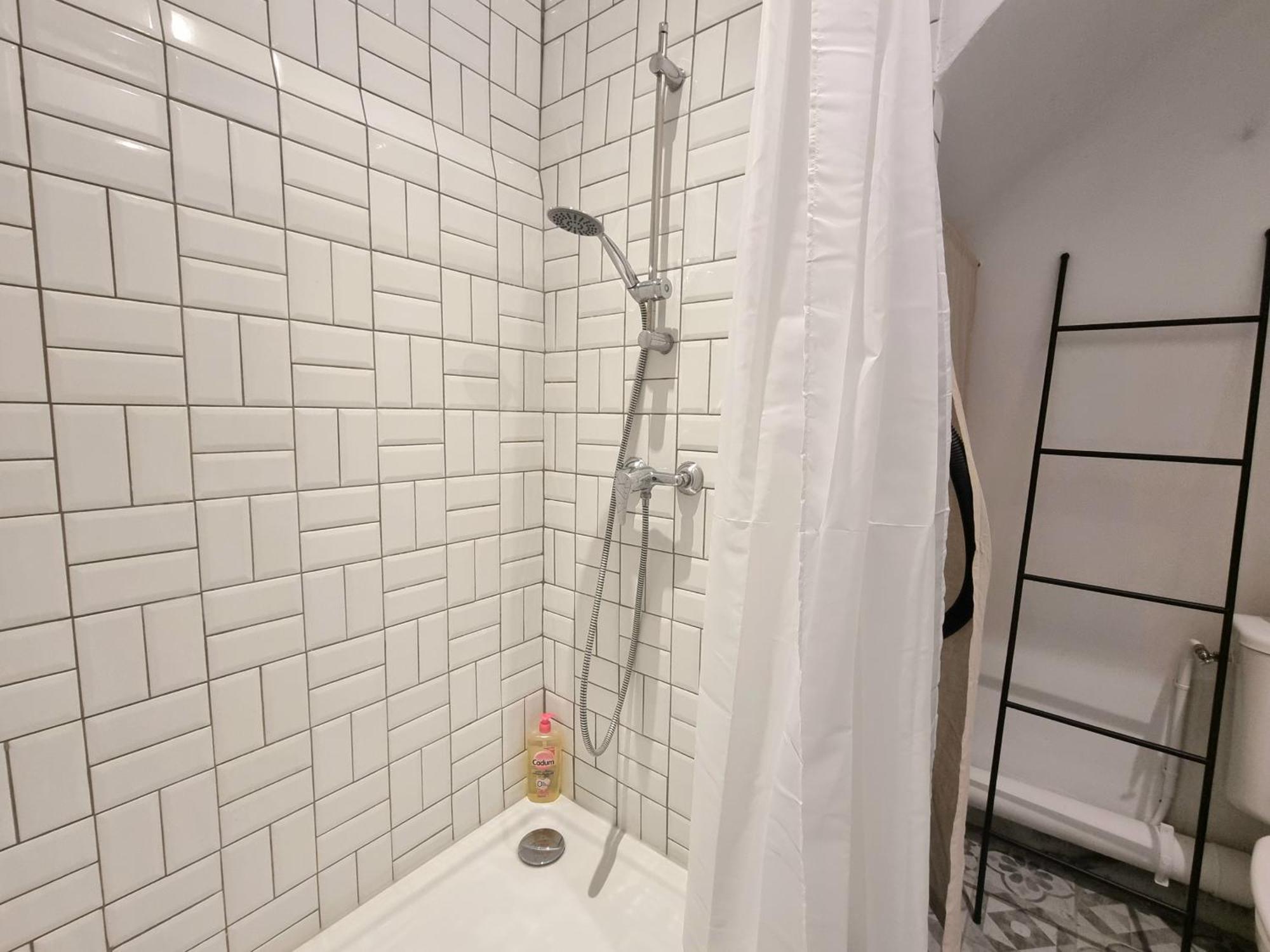 Appartement Renovated 2-room In Historic Center *