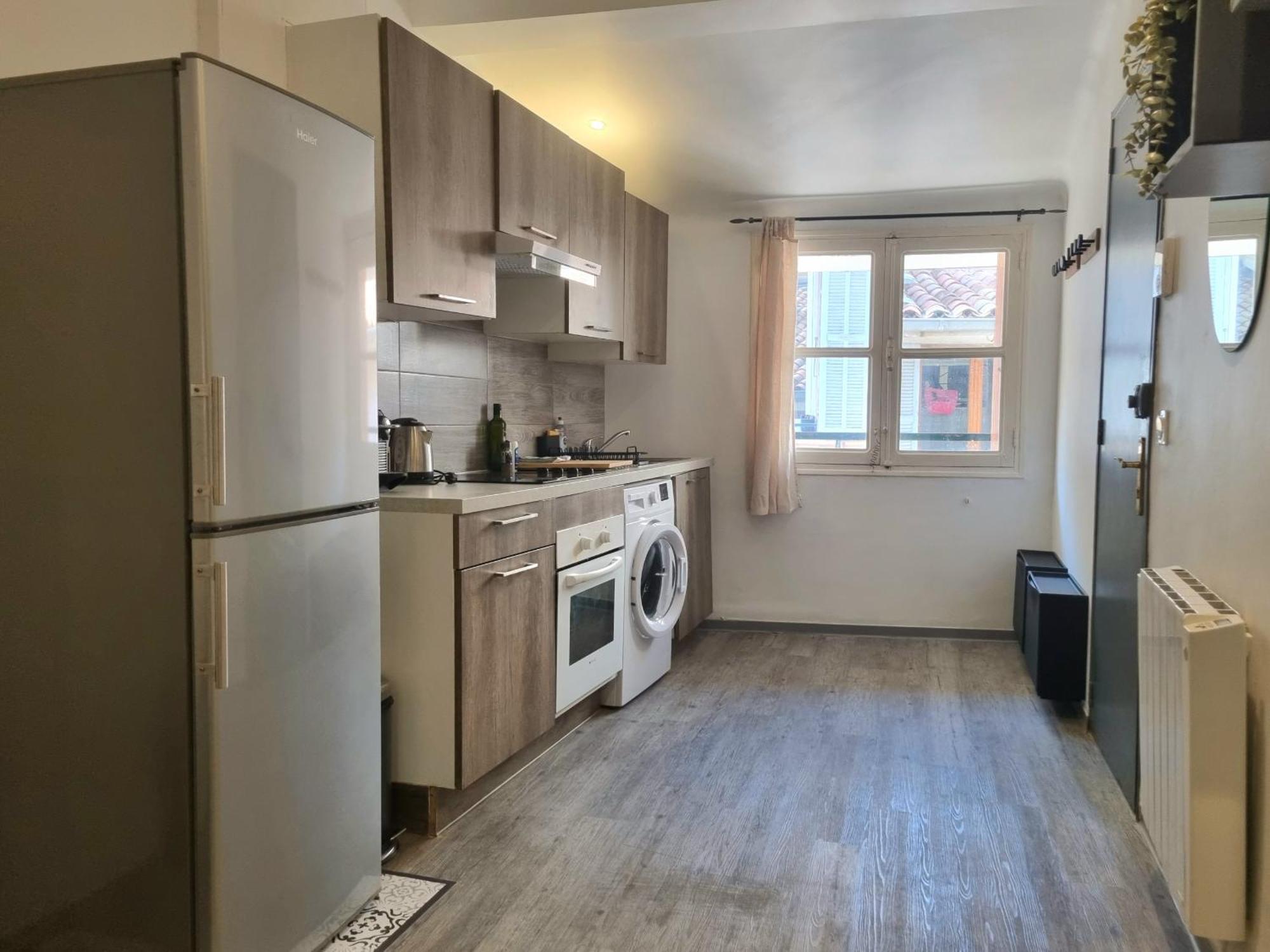 Renovated 2-room In Historic Center